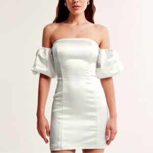 Abercrombie & Fitch White Off-Shoulder Bubble Sleeve Dress w removable sleeves
